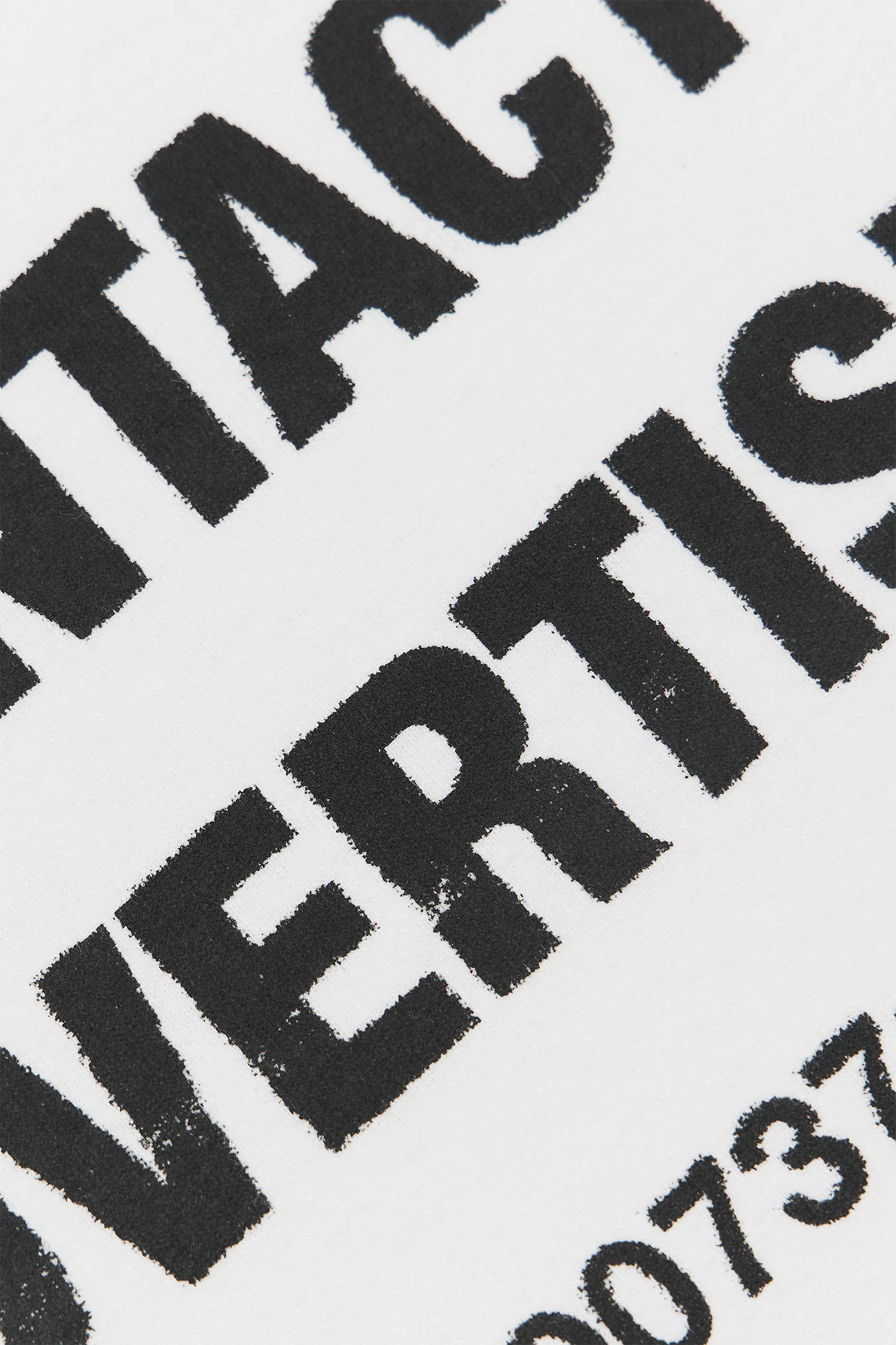 Advertisement Tee (EN) - Image 4